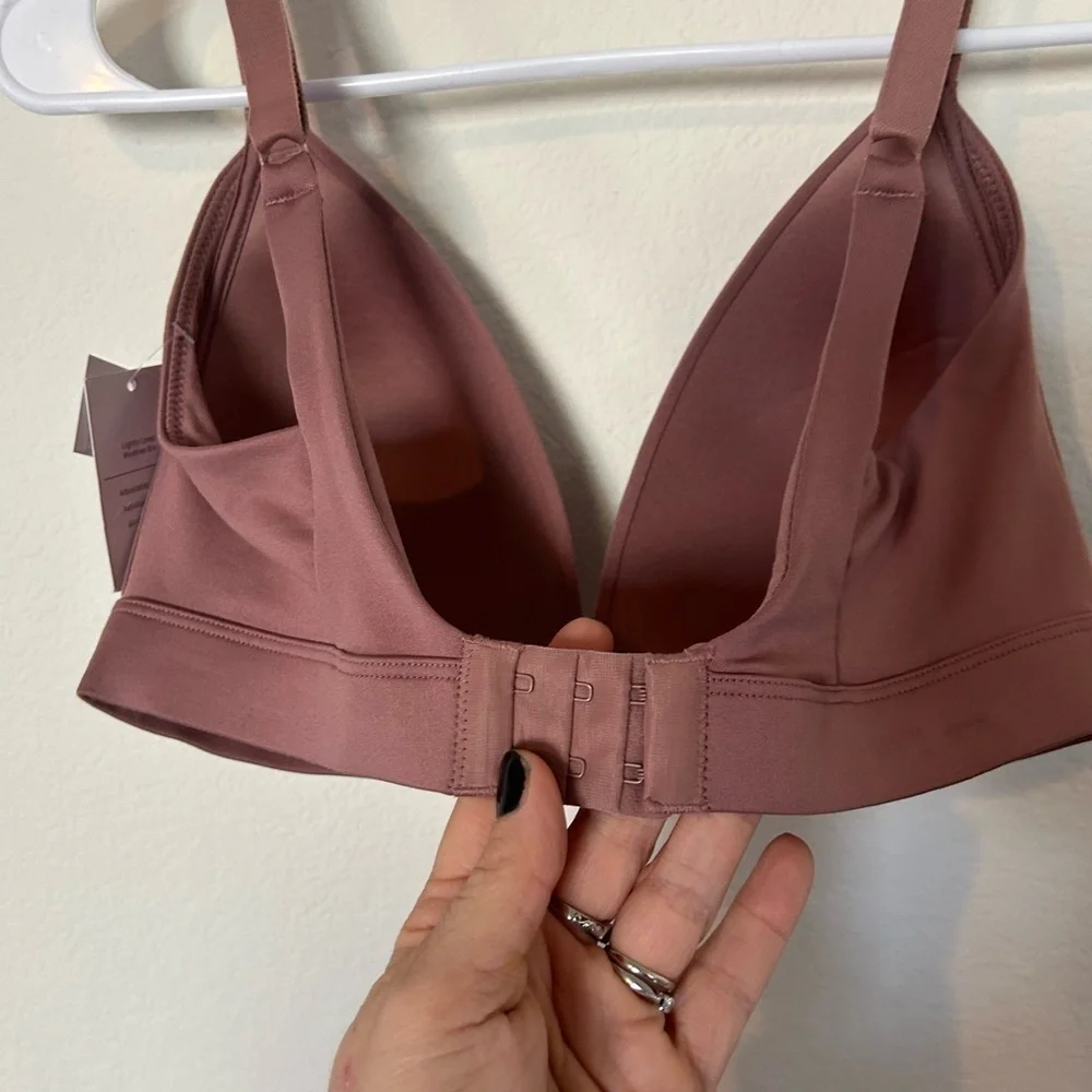 NWT Auden lightly lined wirefree bra 34 DD
